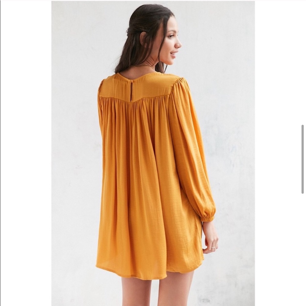 Urban Outfitters Dress - Picture 3 of 8